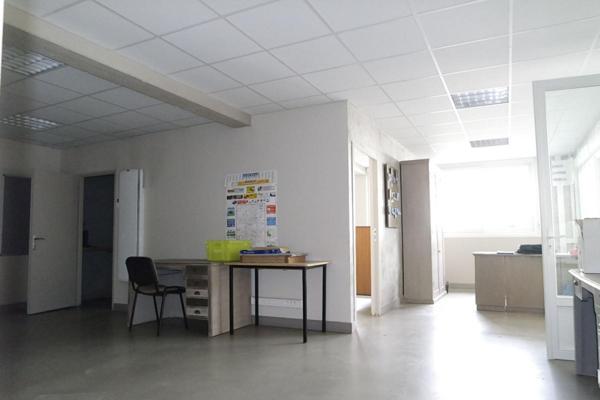 SAINT FLORENT SUR CHER MAISON ENTREPOT APPARTEMENT PISCINE