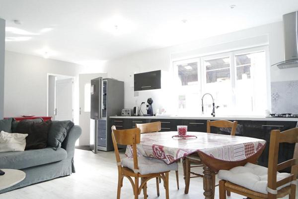 SAINT FLORENT SUR CHER MAISON ENTREPOT APPARTEMENT PISCINE