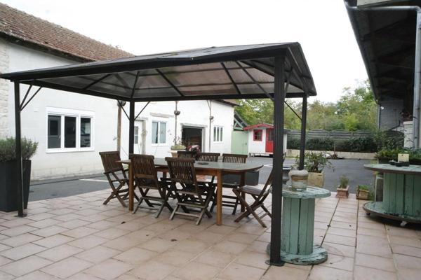 SAINT FLORENT SUR CHER MAISON ENTREPOT APPARTEMENT PISCINE