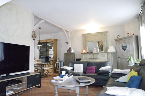 SAINT FLORENT SUR CHER MAISON ENTREPOT APPARTEMENT PISCINE