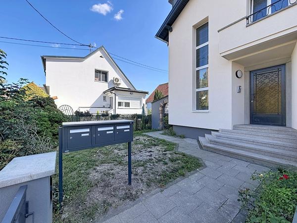 ECKBOLSHEIM - Splendide F4 rénové Eckbolsheim