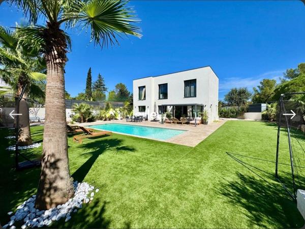 VILLA RECENTE DE 130 M2 AVEC PISCINE