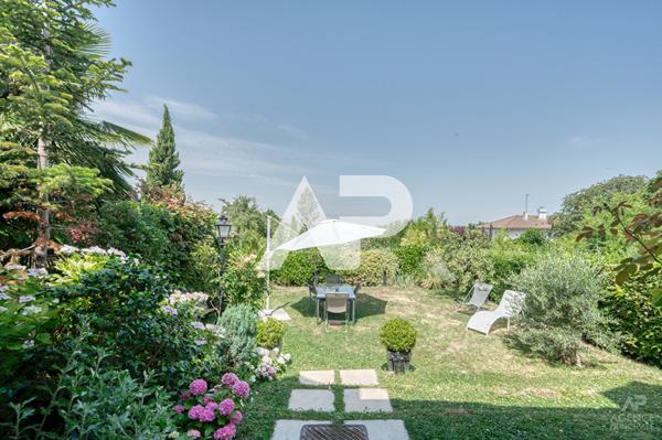 Maison Rueil Malmaison 7 pièce(s) 140m2 €950 000 ** - Référence 19462