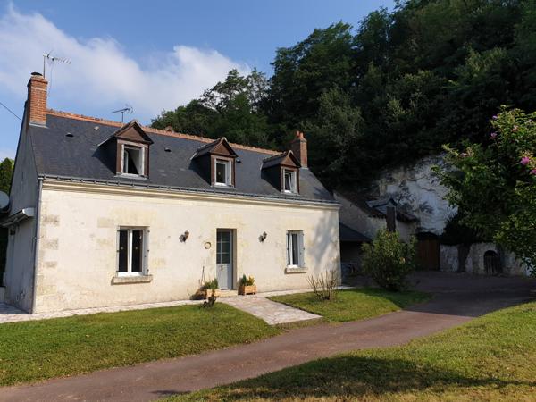 Authentique maison de vigneron avec dépendances