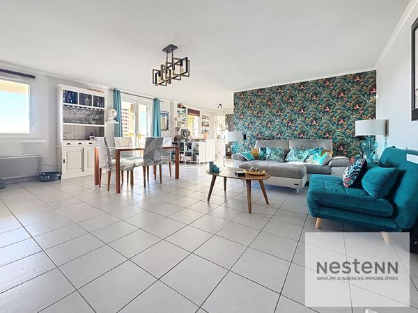 FREJUS - T4 de 112 m² avec terrasse - Résidence récente, proche commerces