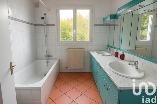 Maison à vendre 8 pièces 178 m² Saint-Maur-des-Fossés