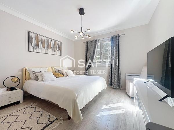 La Roquette-Sur-Siagne : Villa rénové avec Piscine.