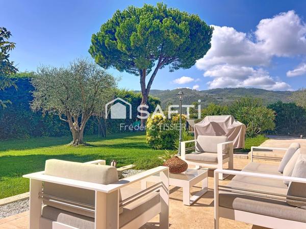 La Roquette-Sur-Siagne : Villa rénové avec Piscine.