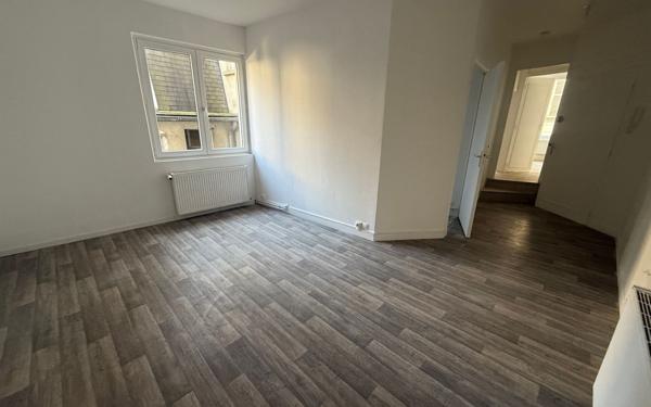 Appartement à louer    2 pièces •  Compiègne