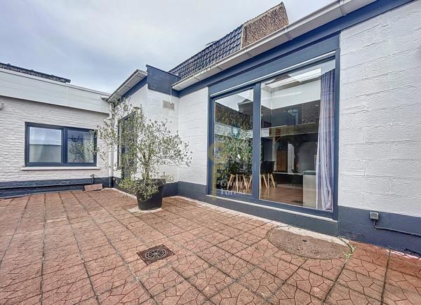 🏡 Bien atypique à Halluin Centre – Maison Rénovée de 150 m² + Appartement Indépendant de 37 m² + Cour Privative de 75 m²