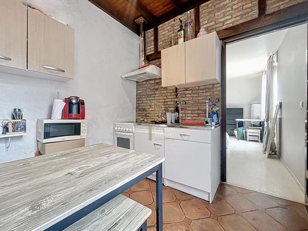 🏡 Bien atypique à Halluin Centre – Maison Rénovée de 150 m² + Appartement Indépendant de 37 m² + Cour Privative de 75 m²