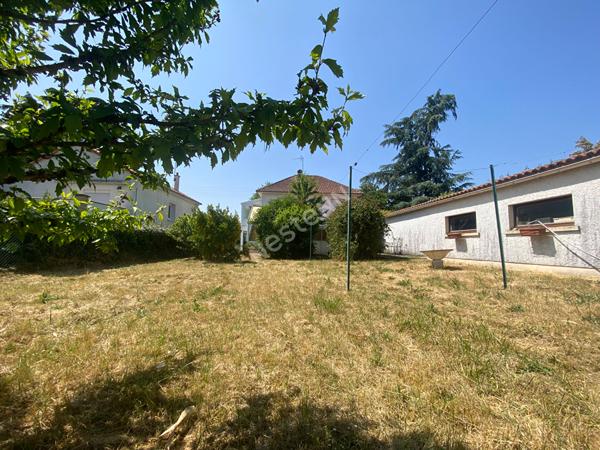 Maison à vendre à Buxerolles - Calme et Confort