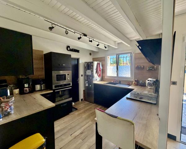 LANTON (secteur CASSY) – Charmante maison familiale avec piscine dans un environnement privilégié