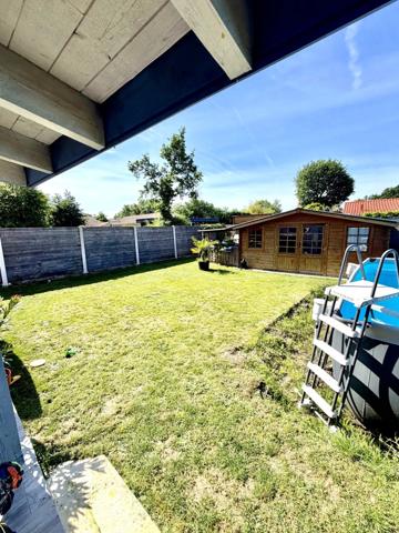 LANTON (secteur CASSY) – Charmante maison familiale avec piscine dans un environnement privilégié