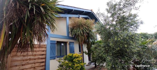 LANTON (secteur CASSY) – Charmante maison familiale avec piscine dans un environnement privilégié