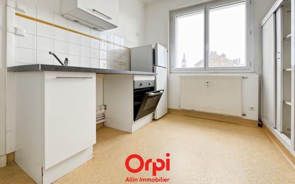 Appartement à vendre    2 pièces • 68,47 m2 Montluçon