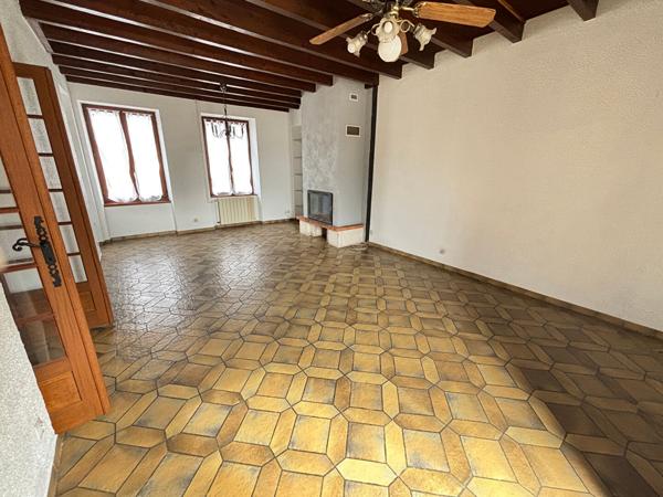En vente Fourchambault maison ancienne de plain pied, 5 chambres terrain