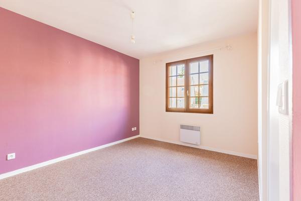 Maison à Verrières-le-Buisson, 5 chambres- 2 points d'eau- DPE D- GRAND GARAGE , PROCHE RER B, combles aménageables!