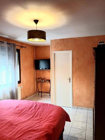 Maison à DRANCY, 93700 - 8 pièces 200m²