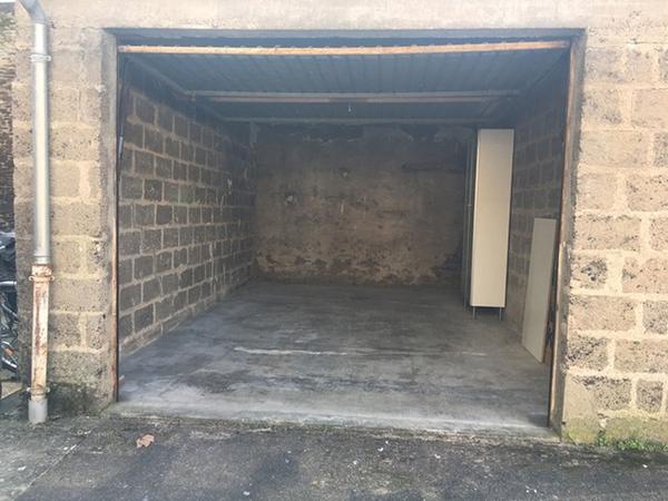 Garage fermé de 17 m² Quai Magellan à Nantes , Nantes Garage fermé de 17 m² Quai Magellan à Nantes , Nantes