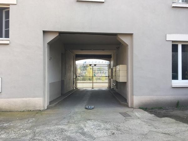 Garage fermé de 17 m² Quai Magellan à Nantes , Nantes Garage fermé de 17 m² Quai Magellan à Nantes , Nantes