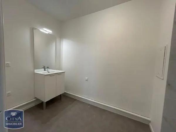 Appartement à louer 2 pièces 46.39m² Drancy (93700)