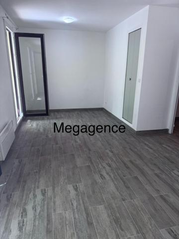 Appartement à HYERES, 83400 - 1 pièce 31m²