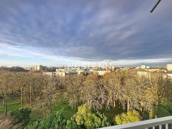 À vendre : Appartement 2 pièces à Angers - ascenseur- Secteur Arboretum