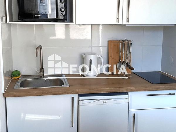 Location Studio meublé 31.3 m² - 55 RUE DU PUY LAS RODAS Limoges 87000