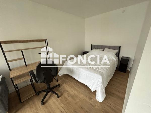 Location Studio meublé 31.3 m² - 55 RUE DU PUY LAS RODAS Limoges 87000