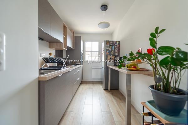 Appartement récent 2024 avec balcon