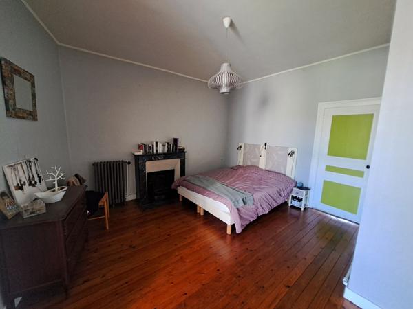 A VENDRE: ELEGANTE MAISON BOURGEOISE A LA FLECHE