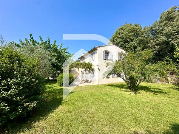 Maison 9 pièces 197 m2