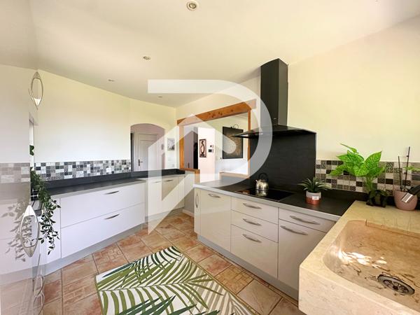 Maison 9 pièces 197 m2
