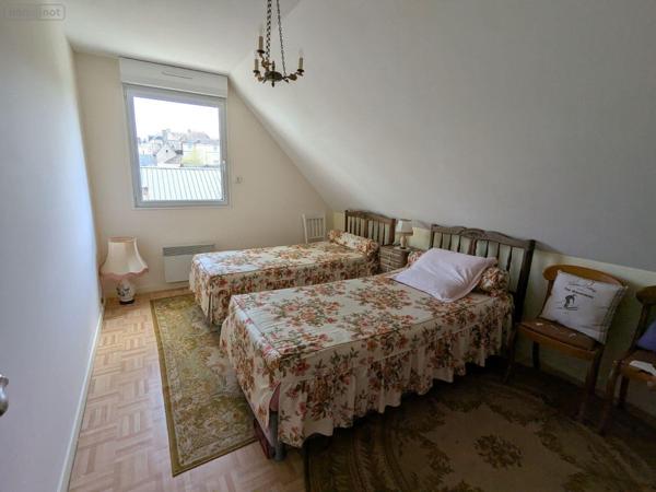 Pavillon à vendre à Nogent-le-Rotrou dans l'Eure-et-Loir (28400), ref : 11247/277   
Centre-ville