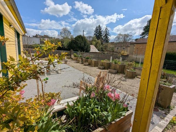 Pavillon à vendre à Nogent-le-Rotrou dans l'Eure-et-Loir (28400), ref : 11247/277   
Centre-ville