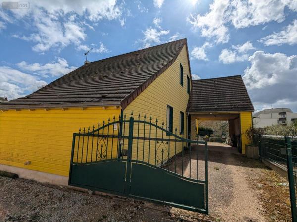 Pavillon à vendre à Nogent-le-Rotrou dans l'Eure-et-Loir (28400), ref : 11247/277   
Centre-ville