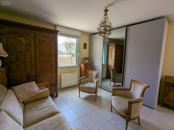 Pavillon à vendre à Nogent-le-Rotrou dans l'Eure-et-Loir (28400), ref : 11247/277   
Centre-ville