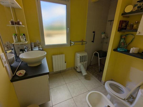 Pavillon à vendre à Nogent-le-Rotrou dans l'Eure-et-Loir (28400), ref : 11247/277   
Centre-ville