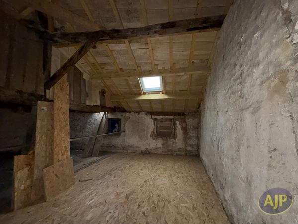 Vente maison Pons : 75 400 € - AJP Immobilier Pons