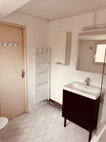 appartement lumineux en rez de chaussée en centre ville de Parthenay