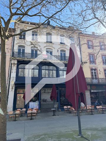 Bureaux 5 pièces 291.9 m2