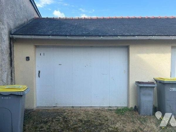 MAISON A VENDRE BAUGE EN ANJOU
Commerces, écoles, services...
Ravissante maison ancienne situ...