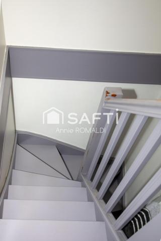 MAISON AVEC PISCINE SUR SOL - 3 CHAMBRES