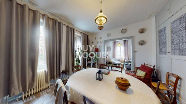 Immeuble avec cachet!