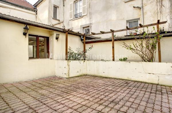 Comme une petite maison en centre-ville!