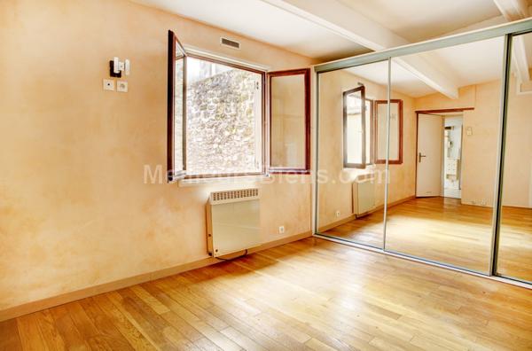 Comme une petite maison en centre-ville!