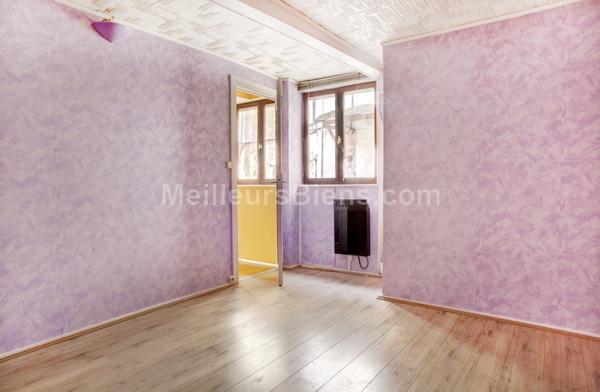 Comme une petite maison en centre-ville!