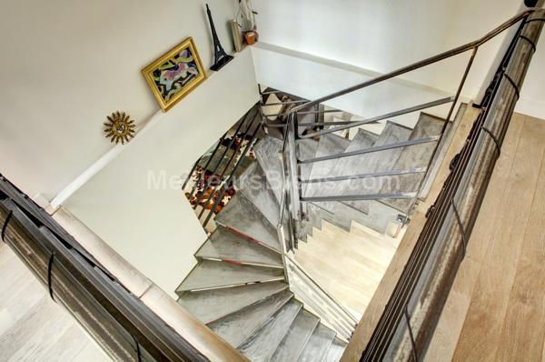 DUPLEX REFAIT A NEUF AVEC TERRASSE ET JARDINET