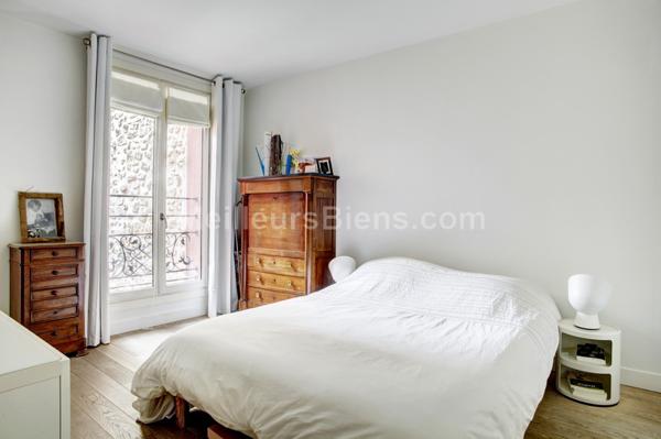 DUPLEX REFAIT A NEUF AVEC TERRASSE ET JARDINET